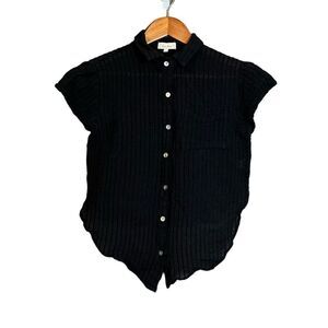 3 for $30! Love Notes black short sleeve button down shirt